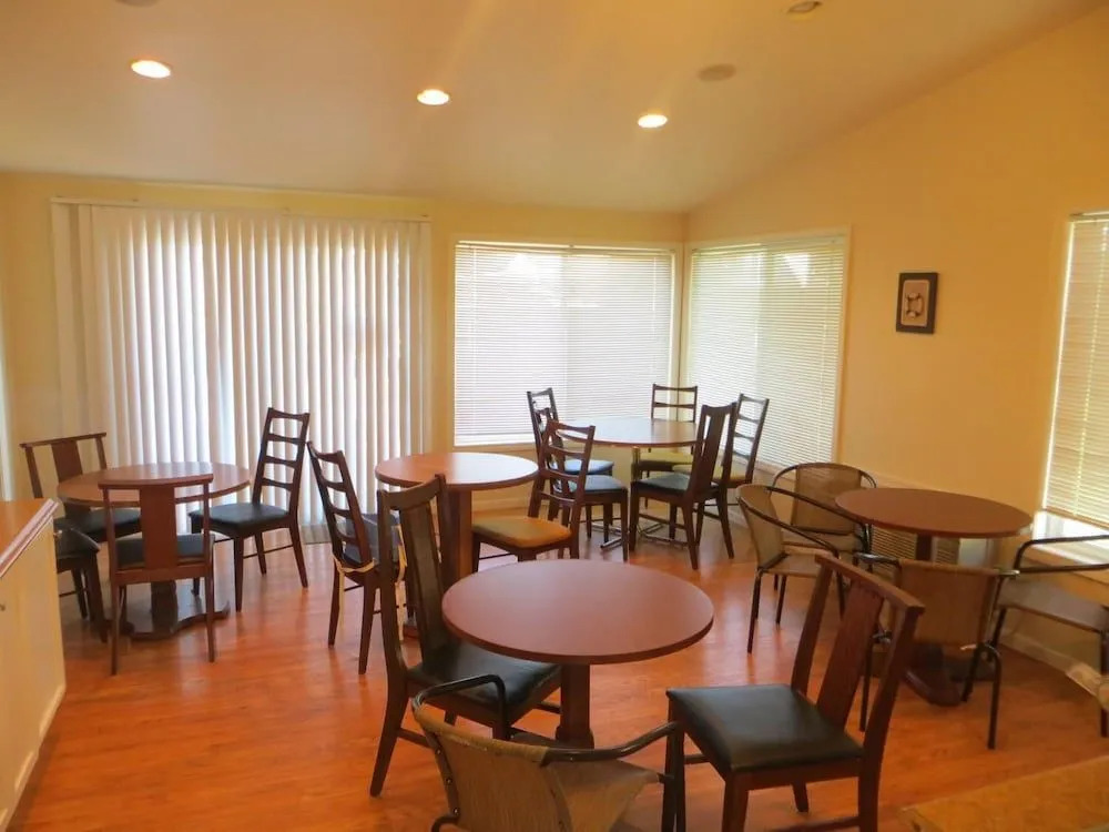 Bridgeview Motel