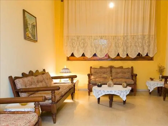 Ellopia Hotel