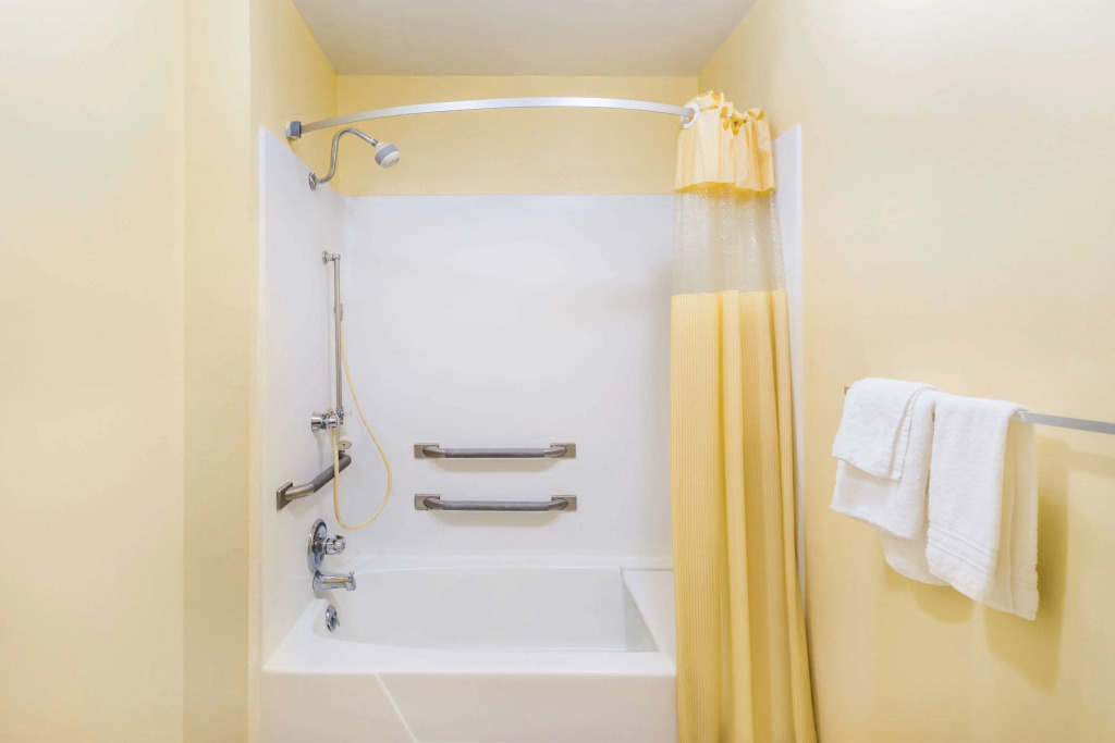 Days Inn by Wyndham Statesville