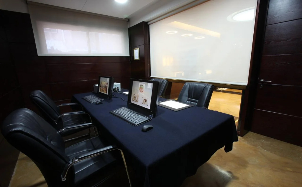 Coral Beirut Al Hamra Hotel