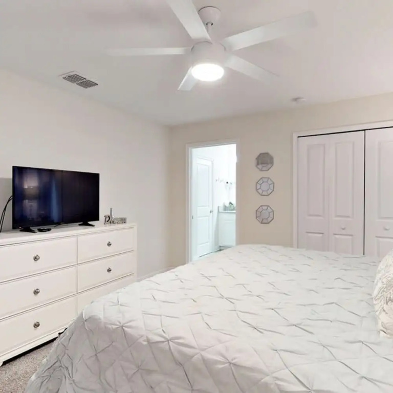 3083 Awesome 4BD Fantastic Club House