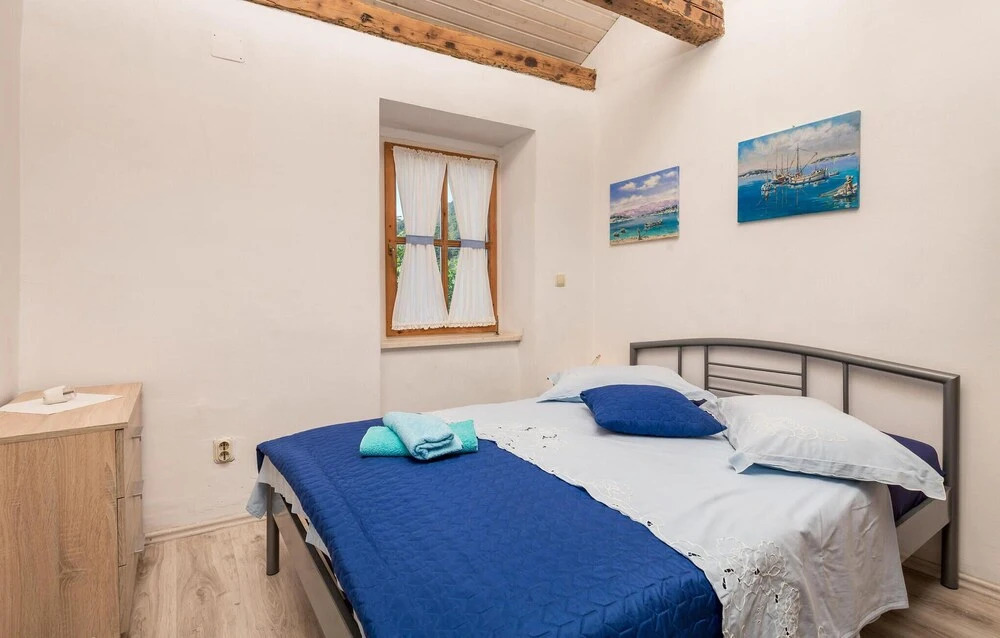 Amazing Home In Banjol With Wifi