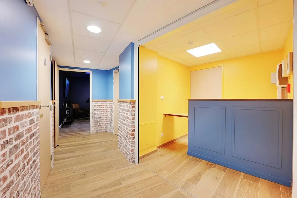 Elegant Apartment With Terrace - 1br/4p- Vanves