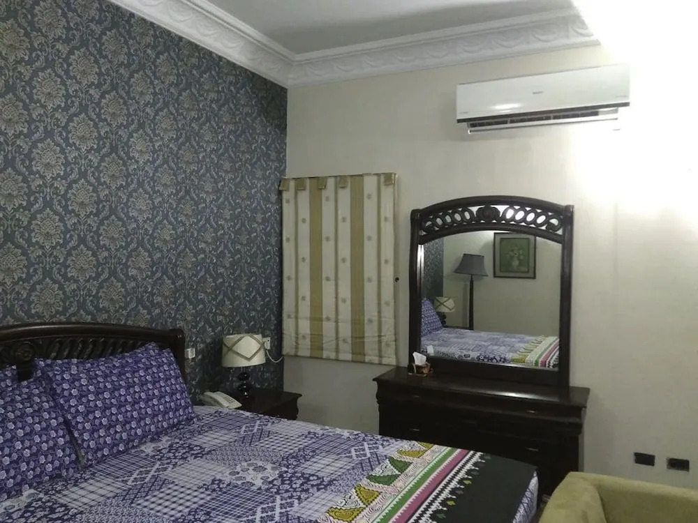 Seashell Inn Hotel