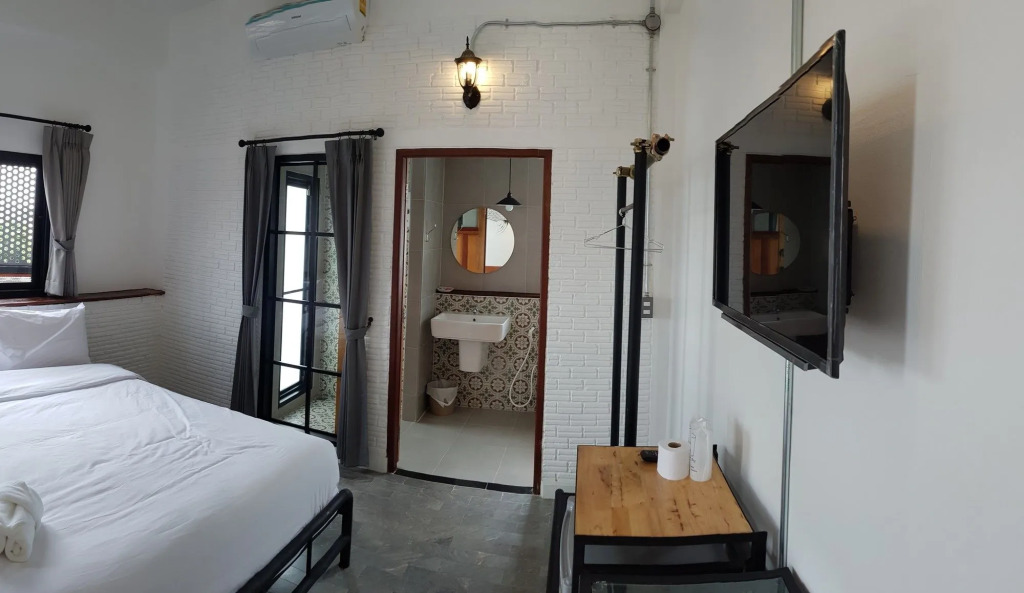 V1 Room Hotel