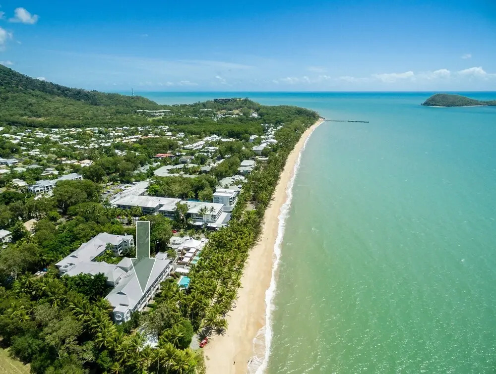 Belle Escapes - Absolute Beachfront Apartment Alamanda Resort “28”