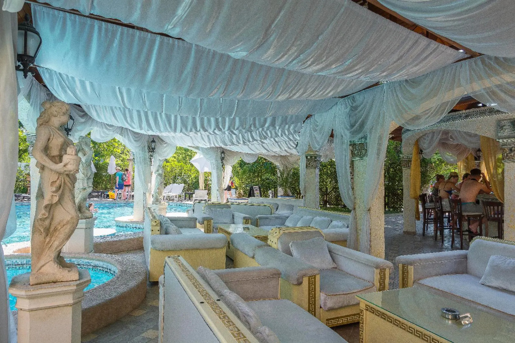 Family Hotel Gold Pearl