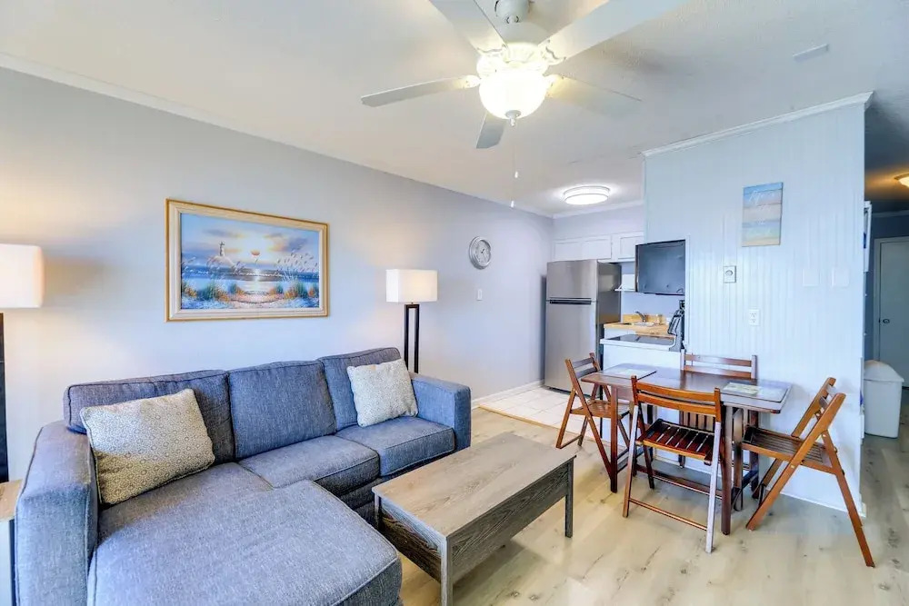Beachfront Family Condo w/ Stunning Views!