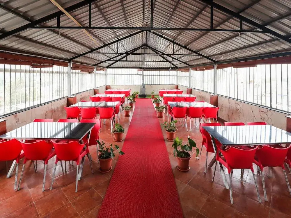 Guru Comforts By OYO Rooms