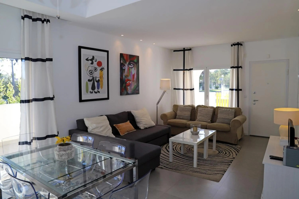 AL - Villas Country Club