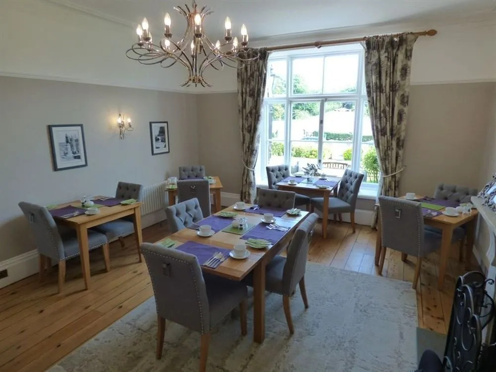 Tavistock House Hotel