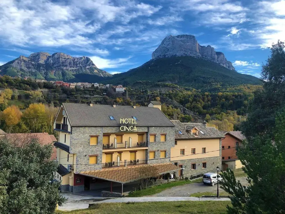 Apartamentos Cinca