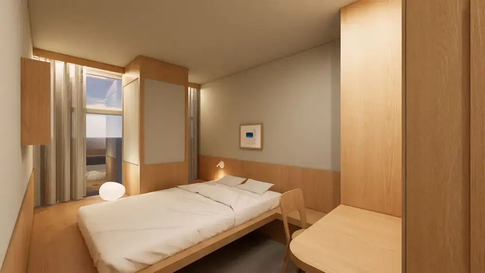 Hotel On You