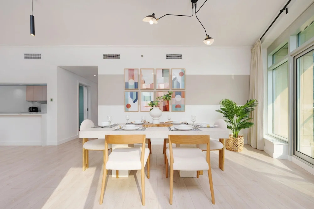 Chic 2BR Downtown Haven w Balcony City Views