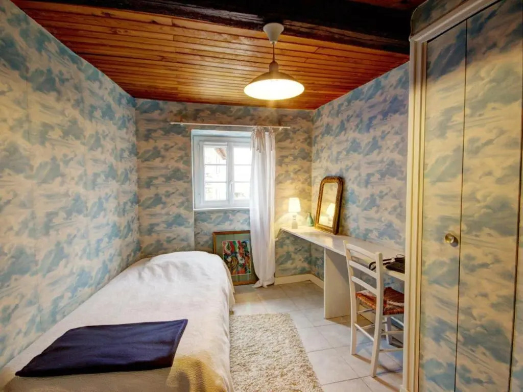Gîte spacieux avec jardin calme et jeux denfants - FR-1-496-95