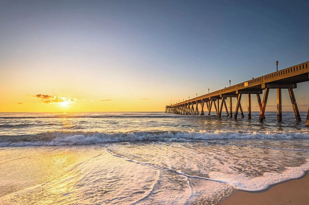 5BR Coastal Compound in Carolina Beach: Brand New