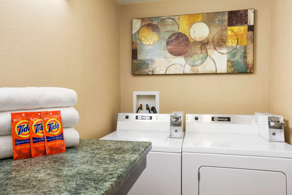 Super 8 by Wyndham Coeur dAlene