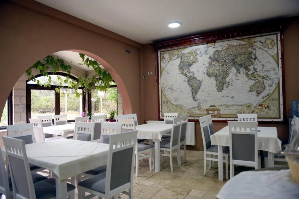 Pharos Hotel