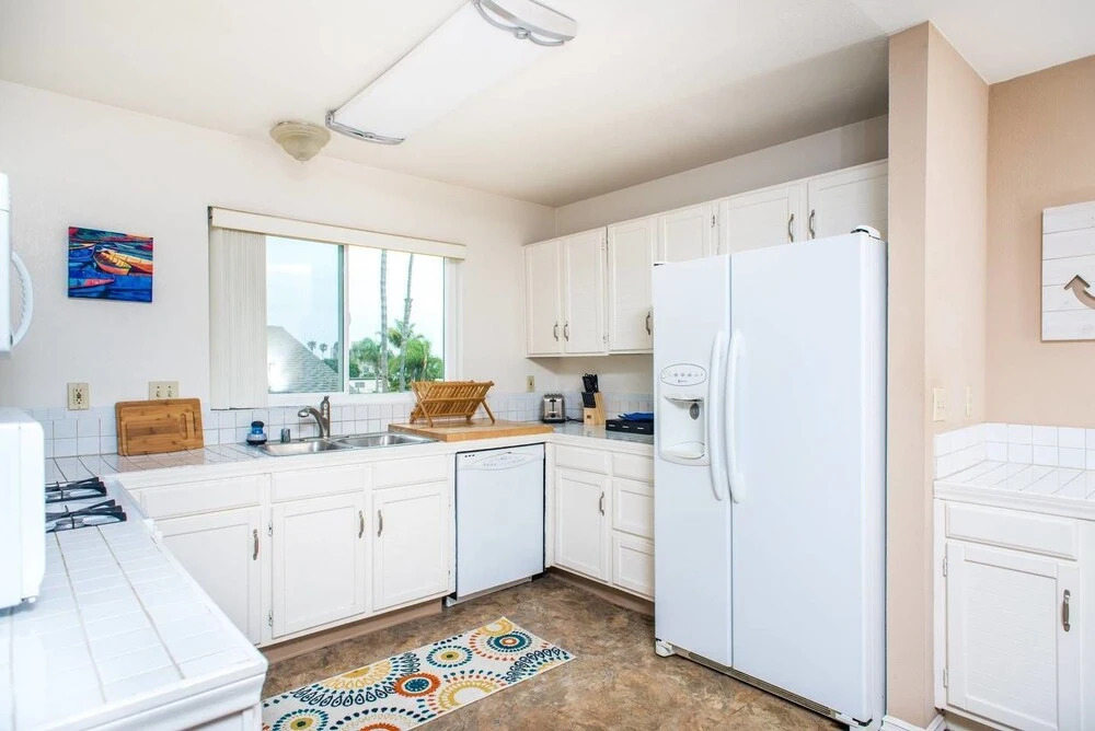 4br/3.5ba w/ Balcony in PB by Domio