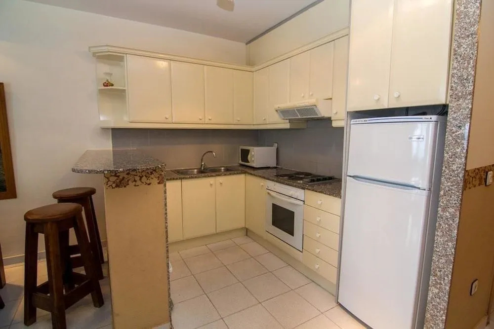 Agi Residencial Almadraba