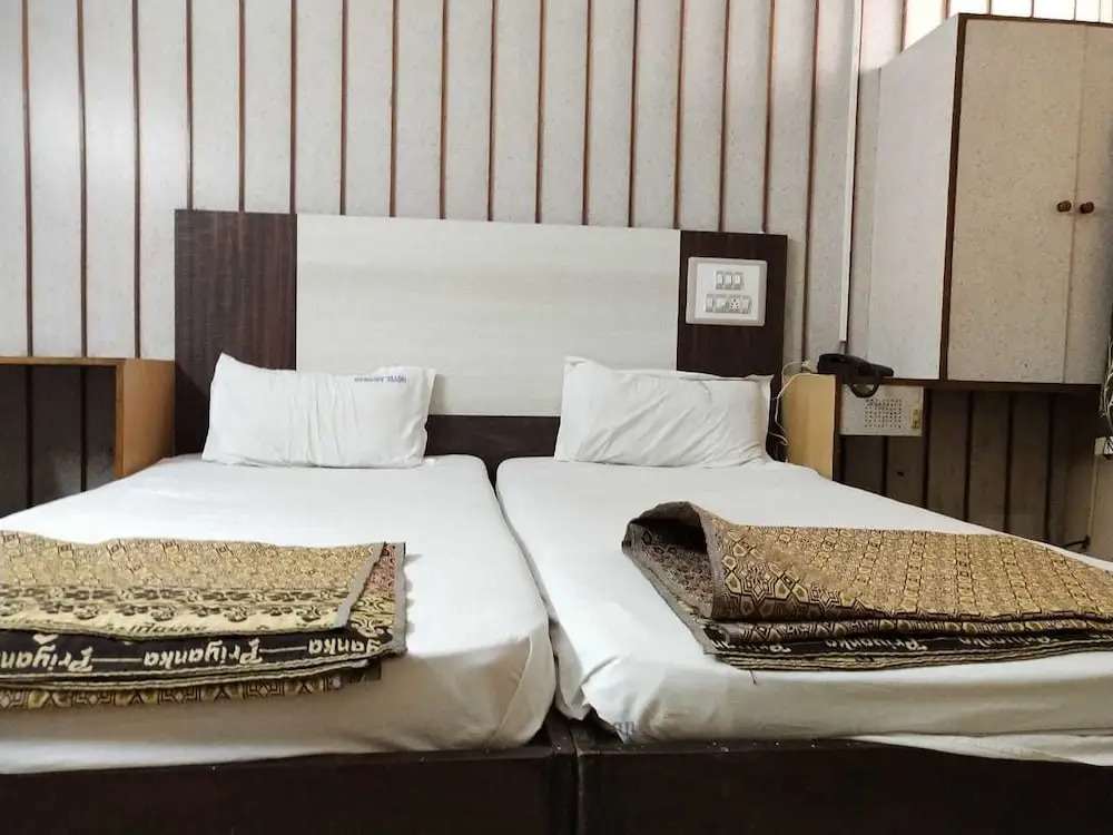 Hotel Abhiman by iROOMZ