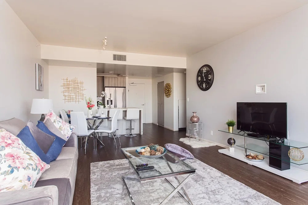 New Urban Downtown LA Luxury Apartment