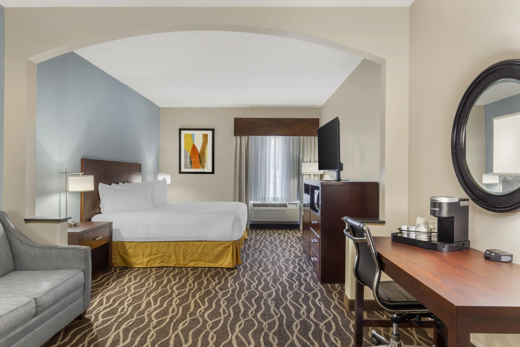 Best Western Plus Suites Greenville