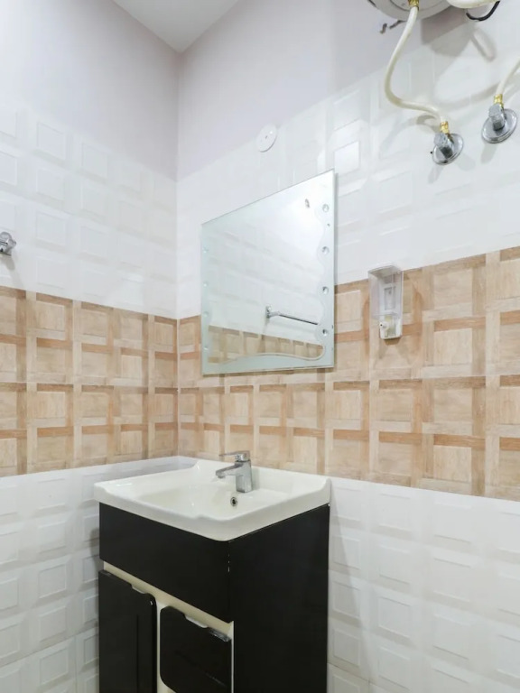 OYO 46349 Malaya House
