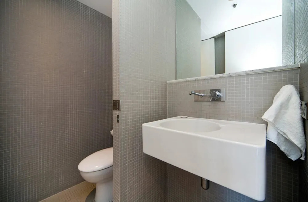 TT606 Sydney 2BR Huge Balcony