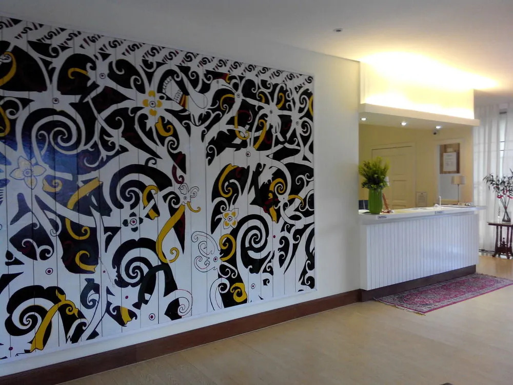 Bird's Nest Hotel