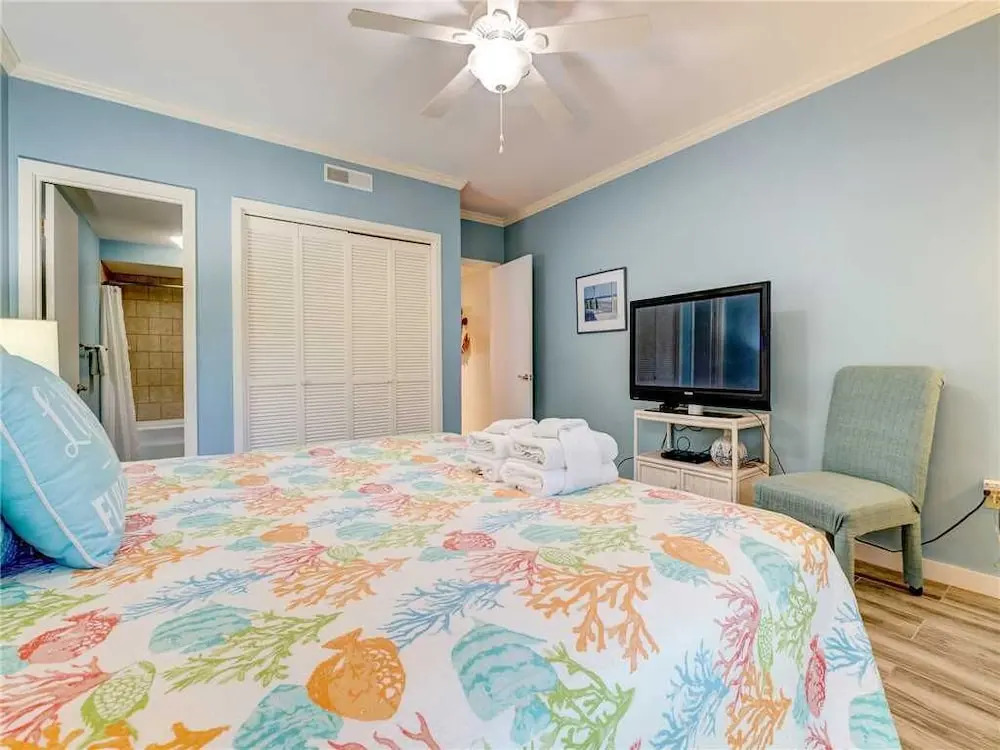 Captains Walk 418, 3 Bedrooms, Beach Front, Pool, Sleeps 8