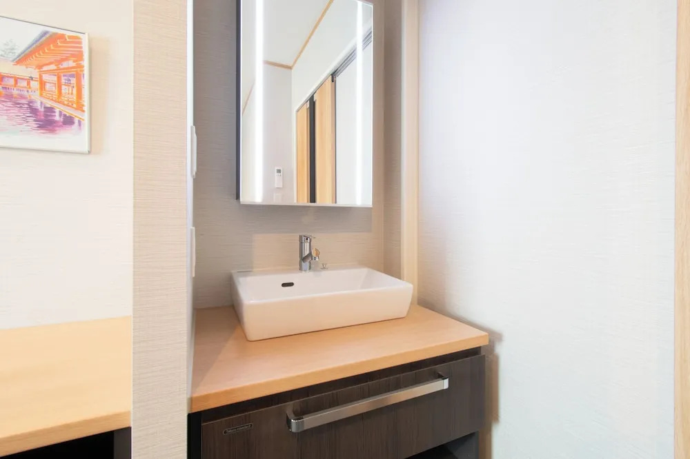 Vessel Hotel Hiroshima Peace Blvd