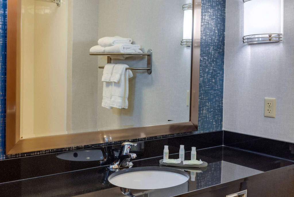 La Quinta by Wyndham Edmond