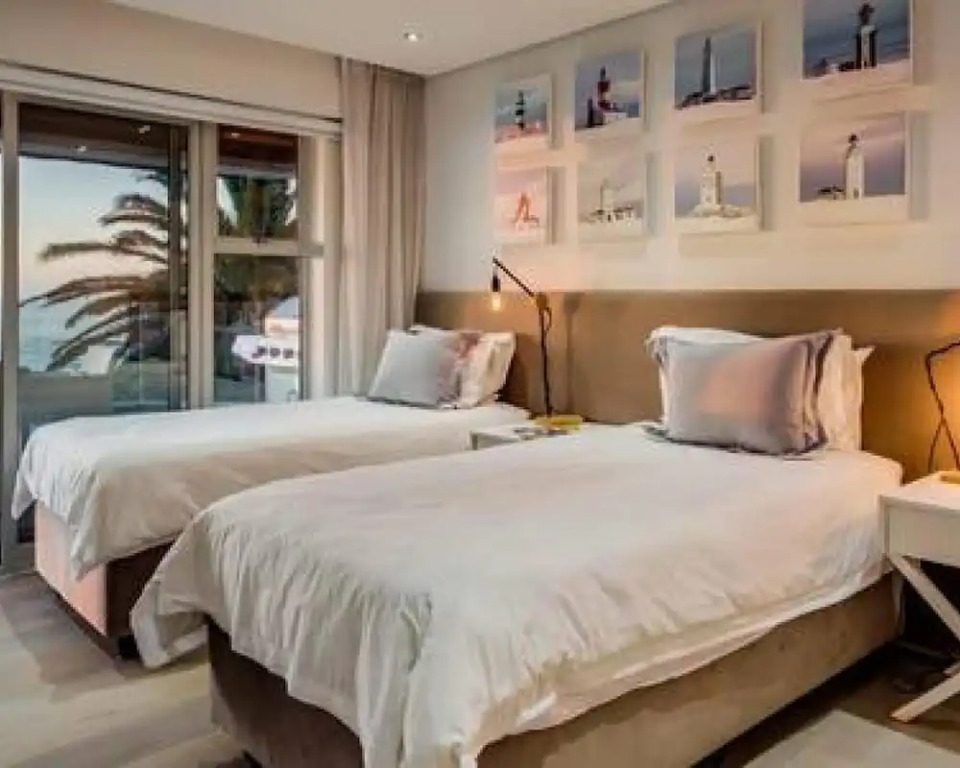 Stylish Penthouse w Private Pool and Parking Houghton Penthouse
