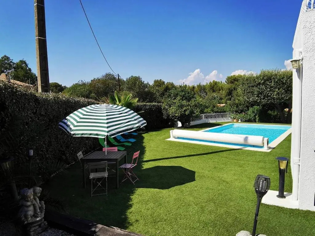 MAISON LE BRUSC, 3 PIèCES, 4 PERSONNES - FR-1-316-219
