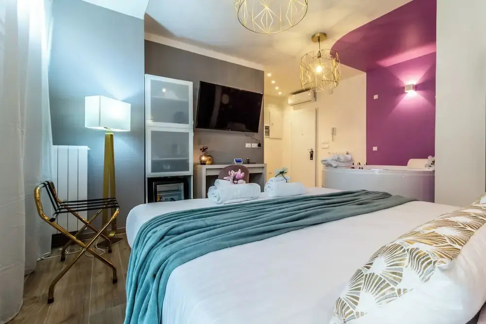 4 Star Suite SPA
