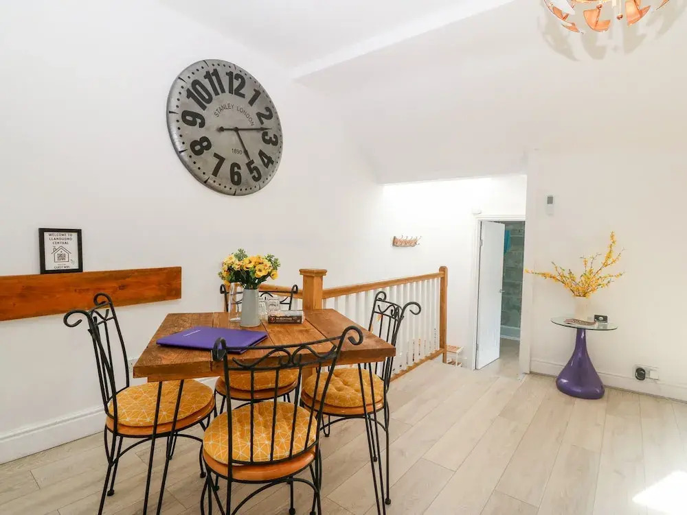 Apartment 2 - Llandudno Central