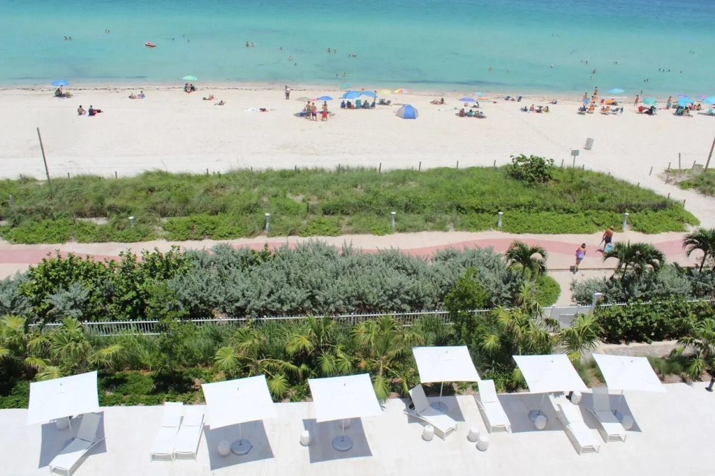 Dharma Home Suites Miami Beach at Monte Carlo