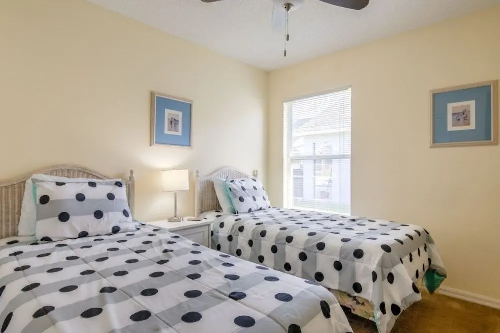 Private Pool In Golf Resort! 4 Bedroom Home by RedAwning