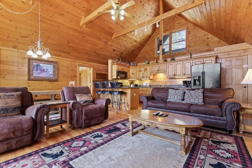 Above the Clouds, 4 Bedrooms, Pool Access, Private, Gaming, Sleeps 16