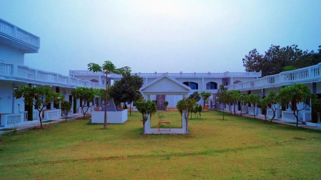 ShriGo Ganga Village Resort Spa
