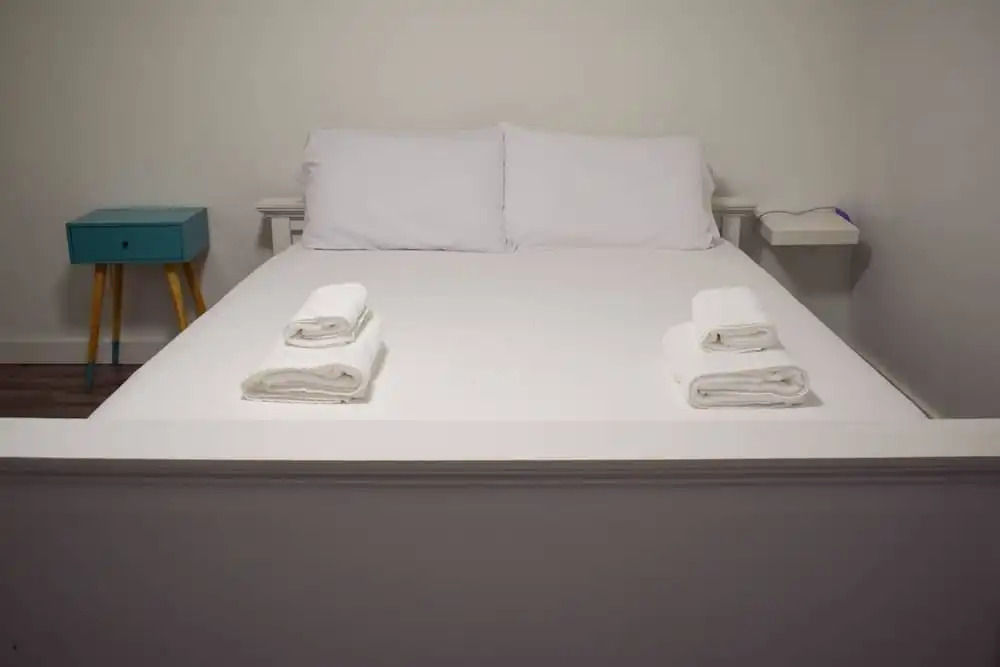 Convenient 1 Bedroom Lower Level Suite