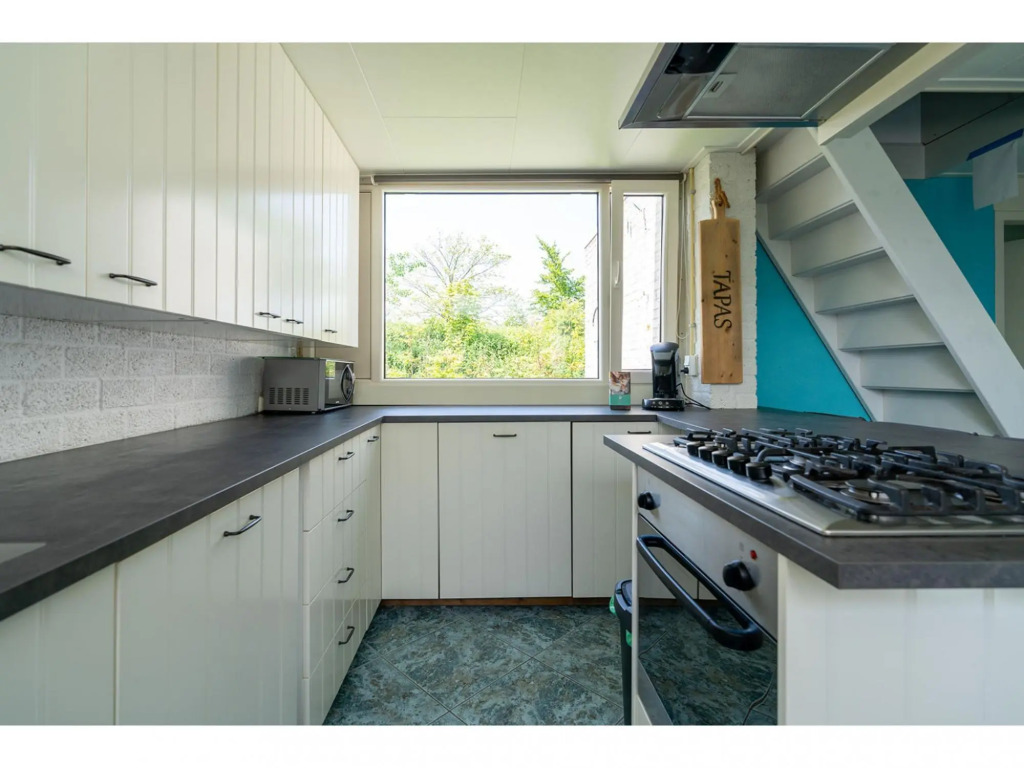 Bungalow in the child-friendly park De Klepperstee near the beach