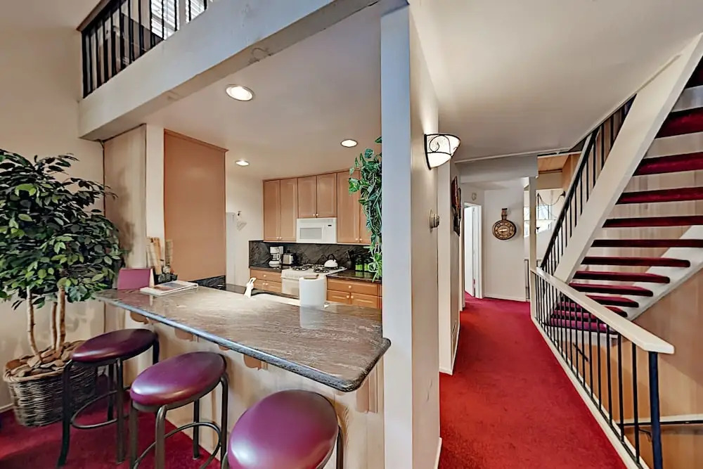 Kingwood Village Condo with Sparkling Pool -- Near Beach & Northstar