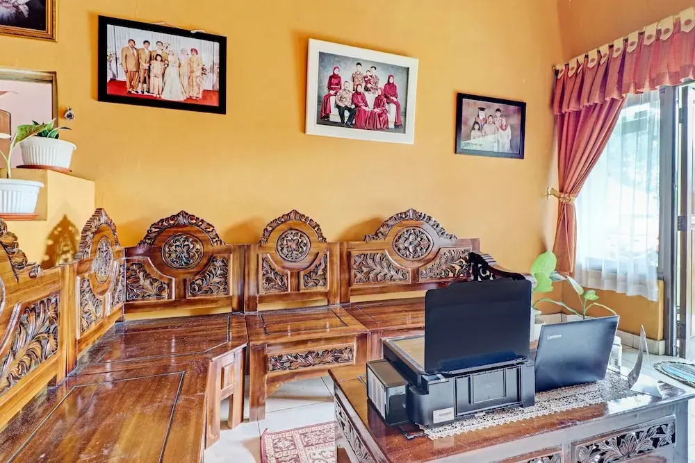 Adinda Homestay Lembang Bandung