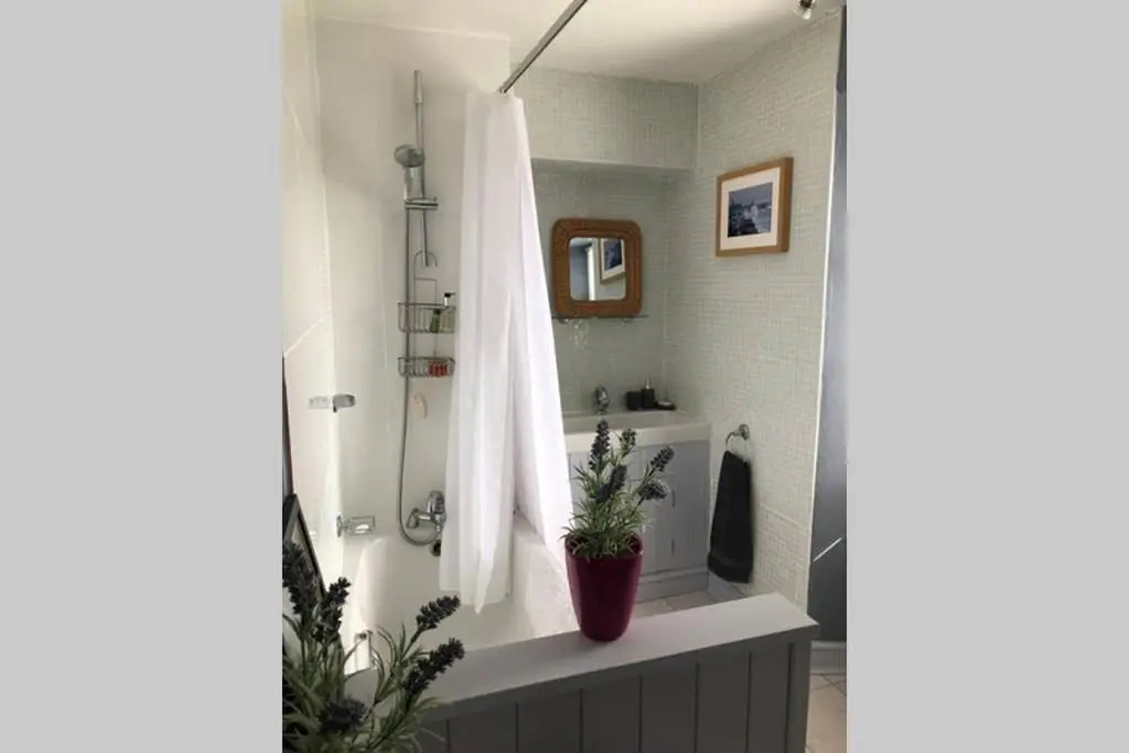 3 Bedroom 2 Bathrooms Apartment in Central Penzance