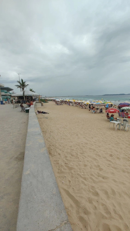 Lindo APT inteiro mt perto da praia Peró