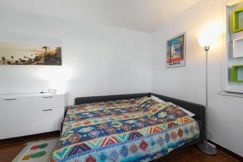 Comfortable studio with air-conditioning in Six-Fours-les-Plages - Welkeys