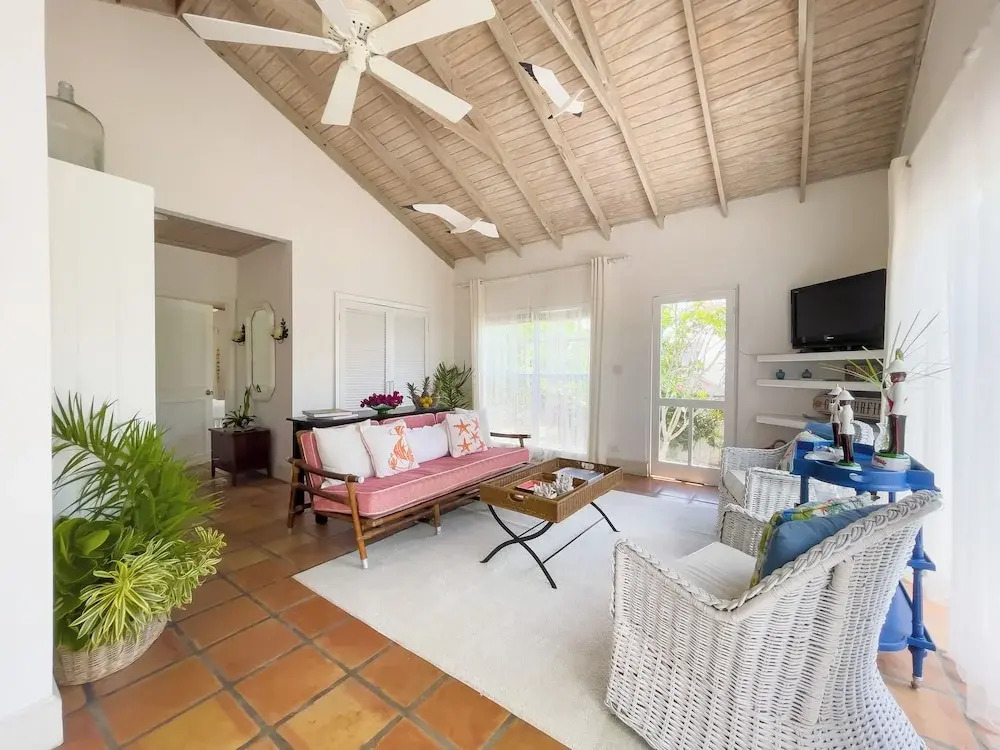 Ultra-Luxury Escape: New Beachfront Villa