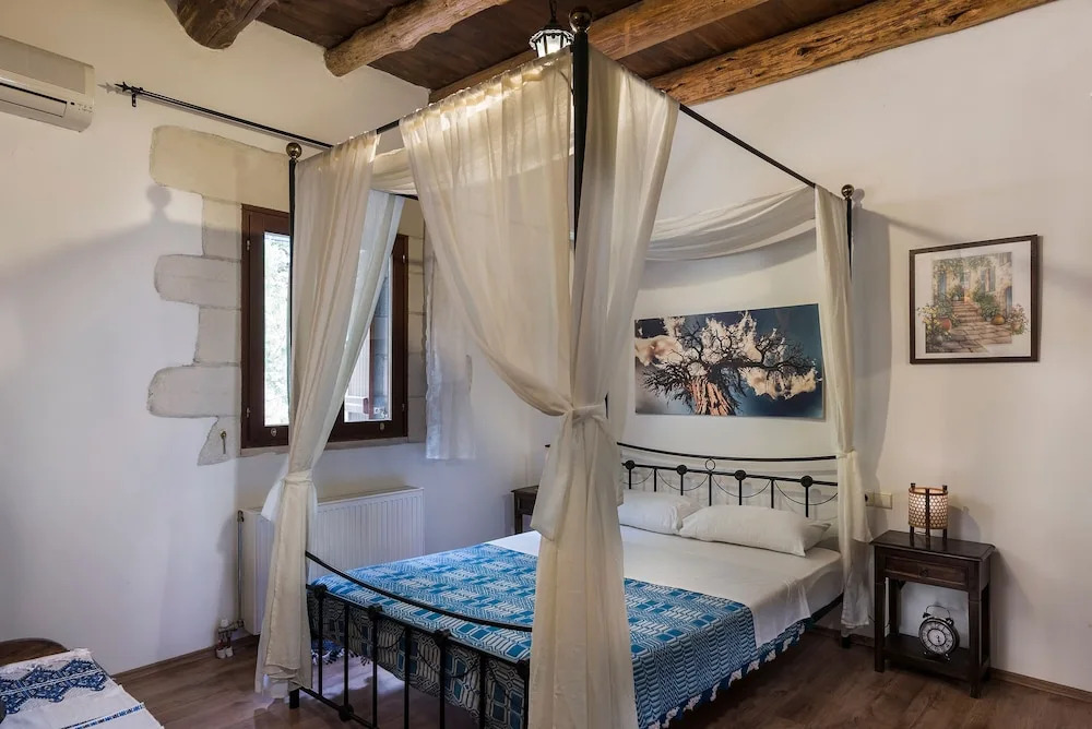 Villa Aloni